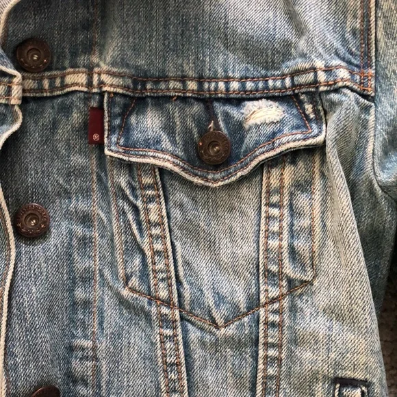 Levi’s Jean Jacket - Picture 2 of 5